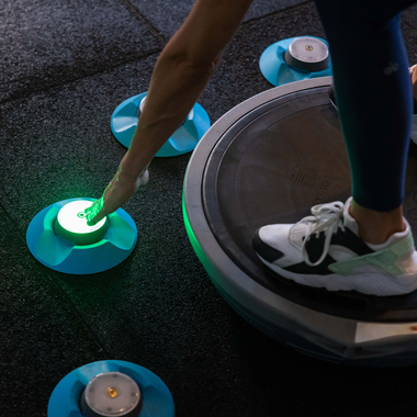 BlazePod Flash Reflex and Reaction Training LED Light Pods That Improve  Reaction Time, Fitness, Speed and Agility - for Coaches, Gyms, Sports  Facilities and Individual Athlete Workouts 